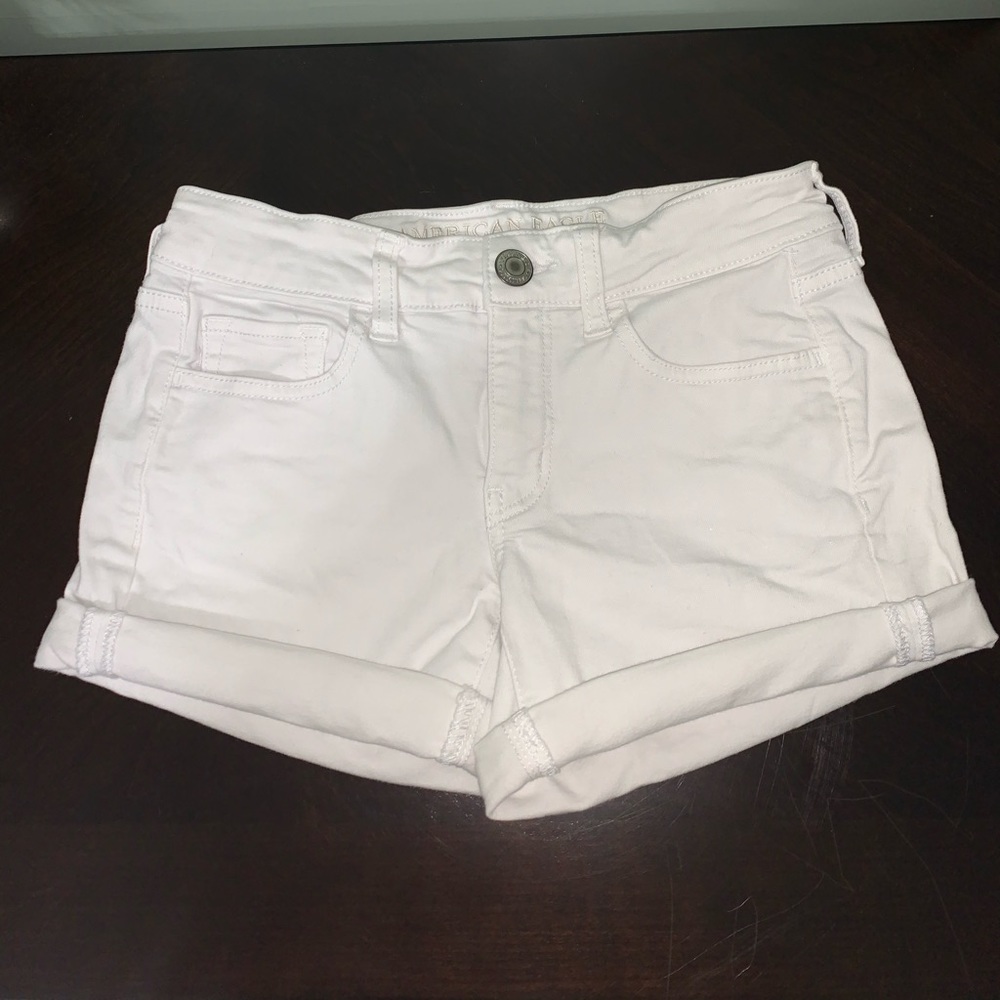 White American eagle shorts 🌟